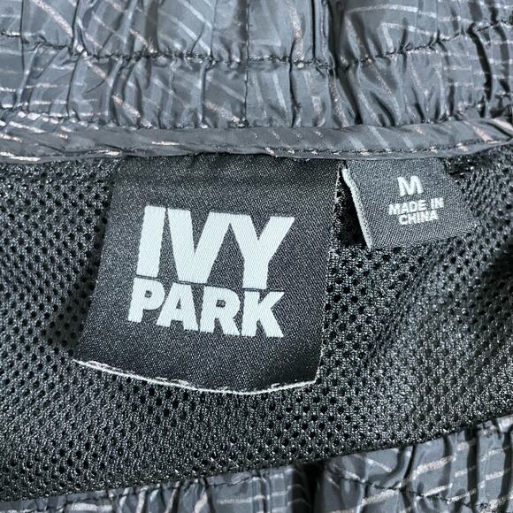 Ivy Park Women's Black/Gray Print Running Shorts - Size Medium - Built in Brief - Picture 4 of 7